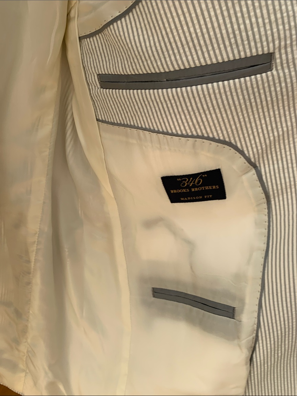 Men's Cream Seersucker Blazer - Classic Lightweight Sport Coat, Brooks Brothers - Picture 5 of 10